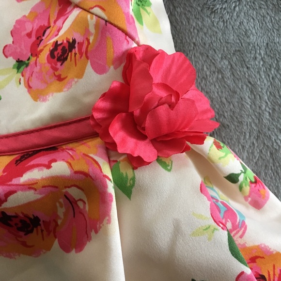 Infant dress - Picture 2 of 5